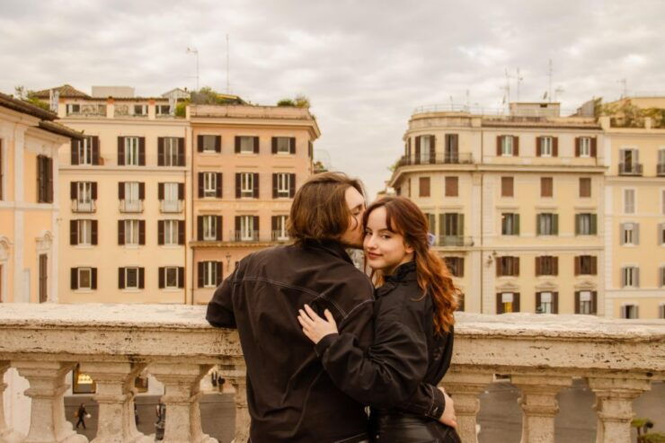 Rome: Romantic Photoshoot at Spanish Steps and Pincio - Package Details