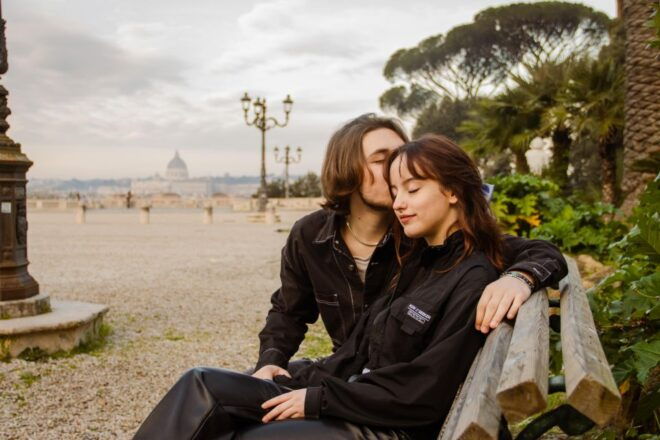 Rome: Romantic Photoshoot at Spanish Steps and Pincio - Itinerary