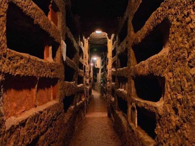 Rome: Rome Underground and Catacombs Historical Tour - Underground Tunnels