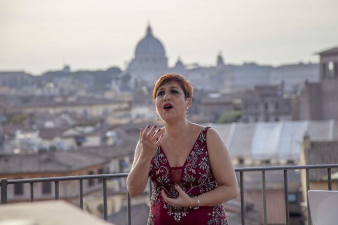 Rome: Rooftop Bar Opera Show - Review Summary