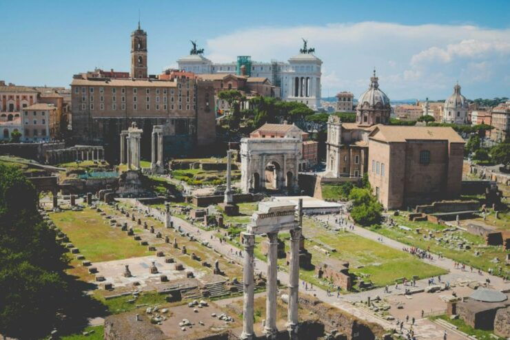 Rome: Self-Guided Audio Tours With Smartguide App in English - Tour Features