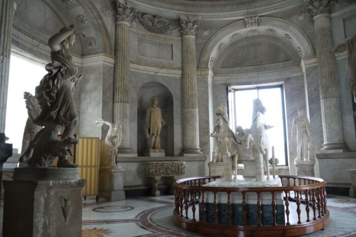 Rome: Semi-Private Vatican, Sistine Chapel & Basilica Tour - Tips for a Great Experience