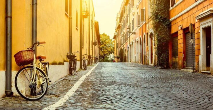 Rome: Sightseeing at Sunrise Walking Tour - Highlights of the Experience