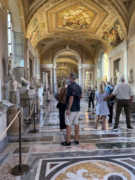 Rome: Sistine Chapel & Vatican Tour With Pre-Opening Access - Learning the Story Behind the Sistine Chapel