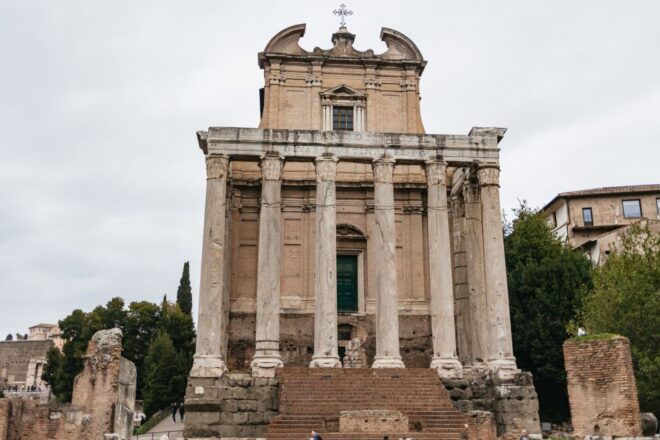 Rome: Skip the Line Colosseum, Forum, and Palatine Hill Tour - Skip-the-Line and Entrance