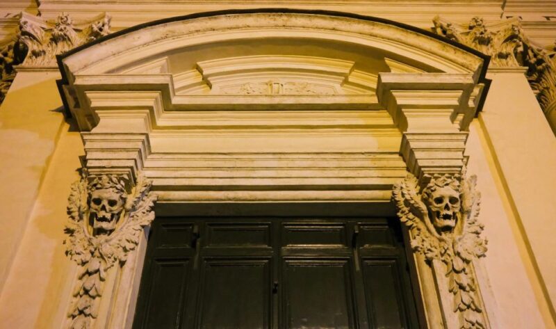 Rome: Small Group Rome's Dark Side - Ghosts & Legends Tour - The Experience in Practice