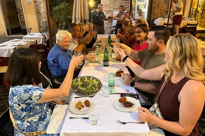 Rome: Social Table Dinner Experience With a Local Foodie - Important Reminders