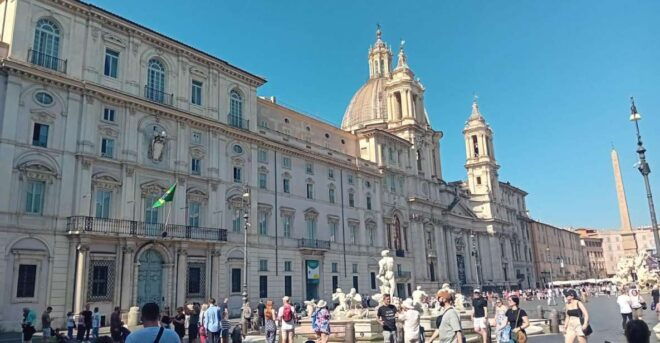Rome: Squares and Fountains English Guided Walking Tour - Description