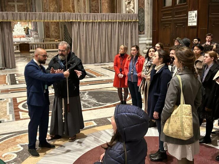 Rome: St. Peters Basilica Express Guided Tour - Tour Highlights