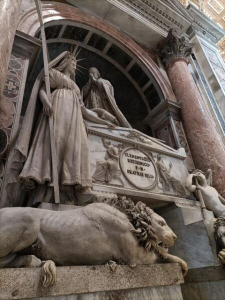 Rome: St. Peters Basilica Guided Tour With Papal Tombs - Important Reminders