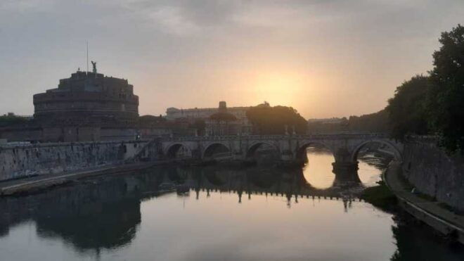 Rome: Sunrise From Appian Way to the City Center E-Bike Tour - Detailed Tour Itinerary
