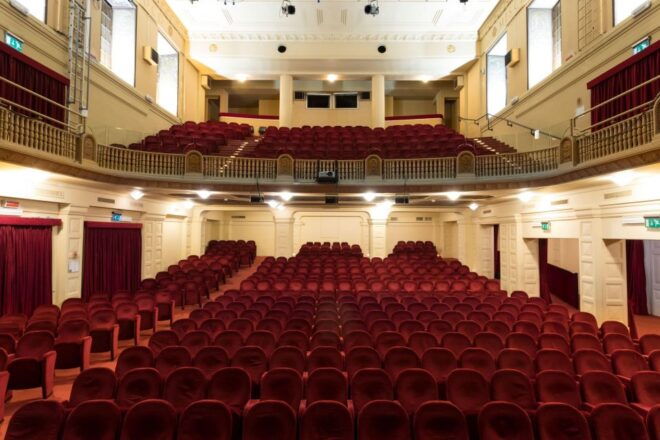 Rome: The Three Tenors at Sala Umberto Theatre - Orchestra and Singers Information