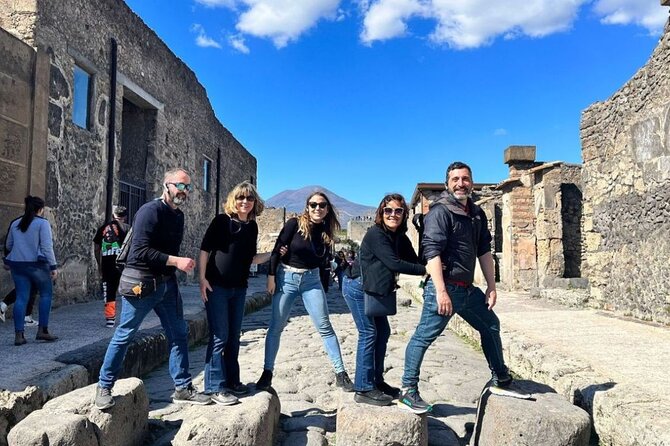Rome to Pompeii Guided Tour With Wine & Lunch by High Speed Train - Meeting Point and Schedule