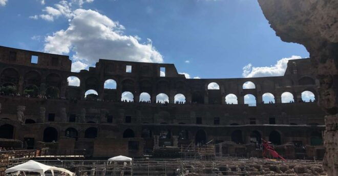 Rome: Top 30+ Sights Walking Tour and Colosseum Expereince - Experience