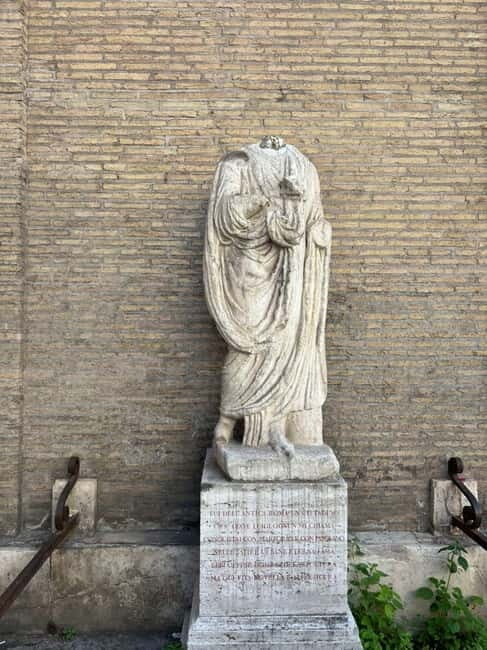 Rome: Tour of the Roman Forum, Trevi Fountain, Pantheon and much more - The Pantheon: Marvel of Roman Engineering