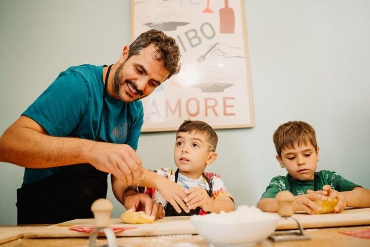 Rome: Traditional Pasta Making Class With Wine & Gelato - Venue Location and Amenities