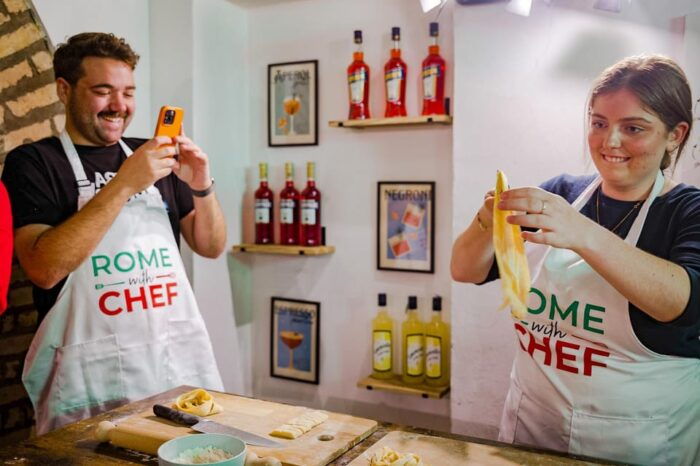 Rome: Traditional Pasta With Cocktails Cooking Class - Booking Information and Tips
