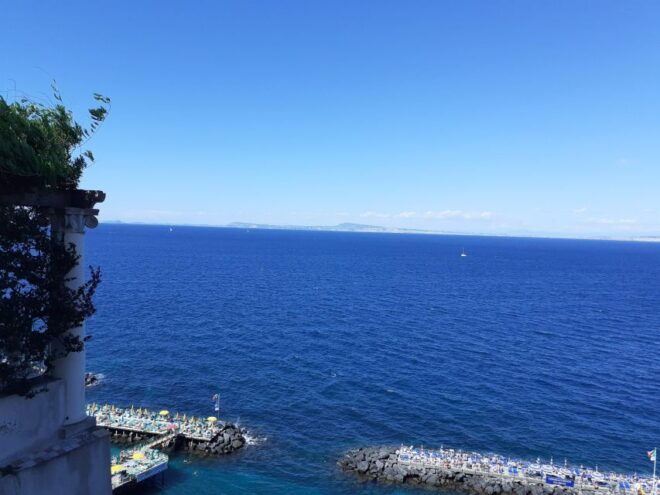 Rome: Transfer From Rome to Sorrento via Pompeii - Not Suitable For