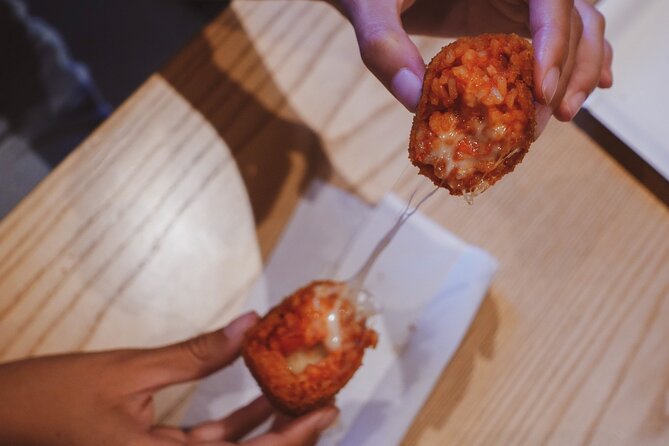 Rome Trastevere Food Tour With Dinner and Wine - Tour Features