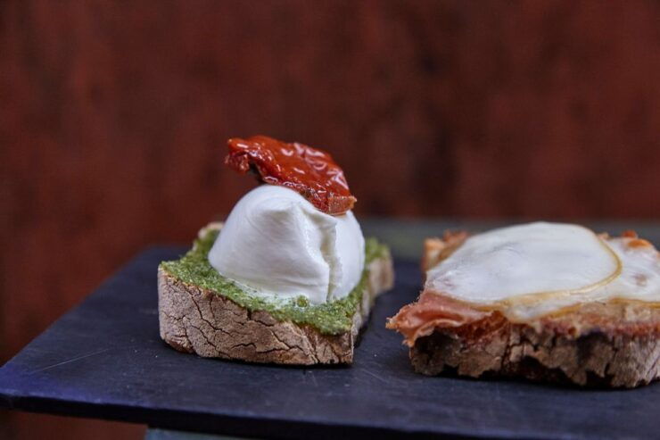 Rome: Trastevere Food & Wine Tour at Sunset - Meeting Point and Attire