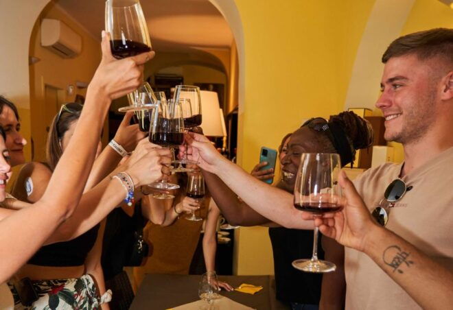 Rome: Trastevere Roman Food Guided Walking Tour - Tour Duration and Guide Availability