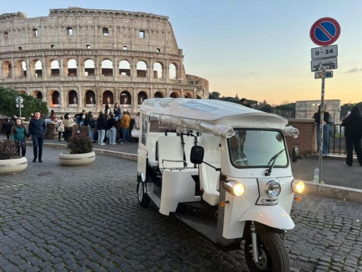 Rome: Tuk-Tuk 3 Hours Guided Tour in the City Center - Booking Information