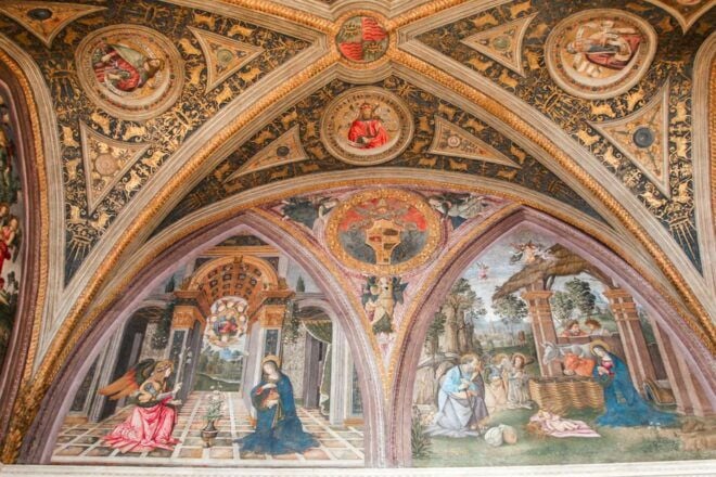 Rome: Vatican Museum and Sistine Chapel Official Guided Tour - Customer Reviews and Ratings