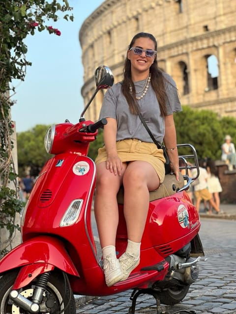 Rome: Vespa Tour & Professional Photoshoot - Professional Photography Services Included