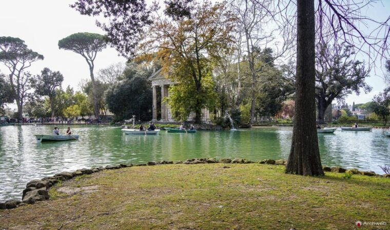 ROME: Villa Borghese Lake Tour by Boat Paddling Independently +Aperitivo - The Aperitif Experience at Casina Del Lago