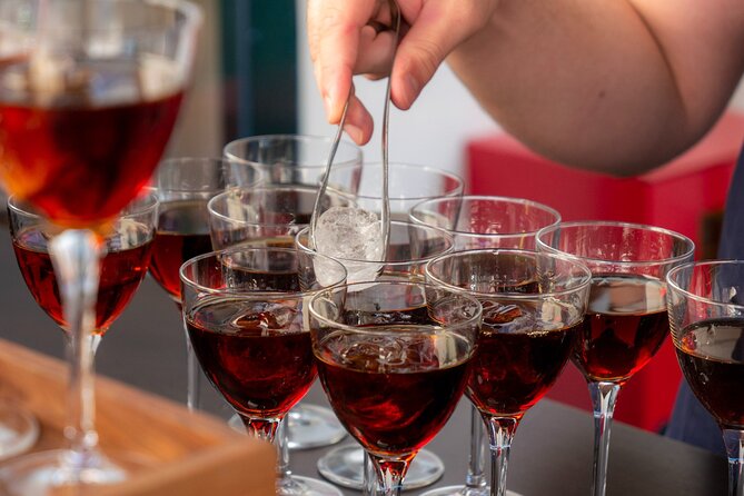 Rome Walking Tour Bar Crawl Combo - Meeting and Pickup