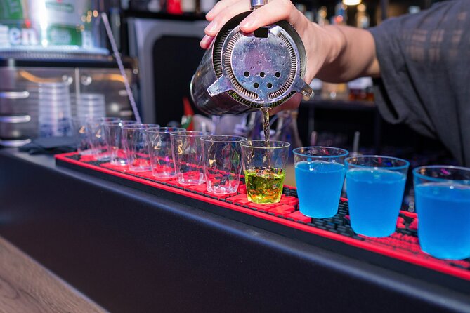 Rome Walking Tour Bar Crawl Combo - Background