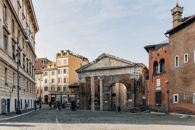 Rome: Walking Tour Through the Marvel of the City - Benefits of a Small-Group Walking Tour