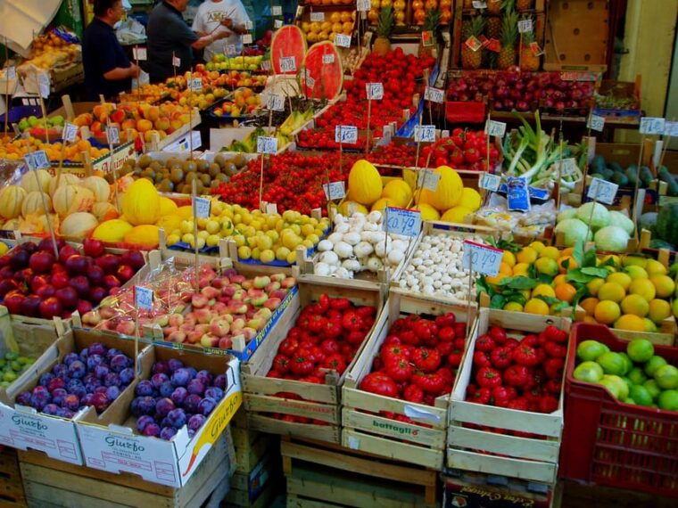 Rome: Walking Tour with Market Visit and home restaurant - Who Is This Tour Best For?