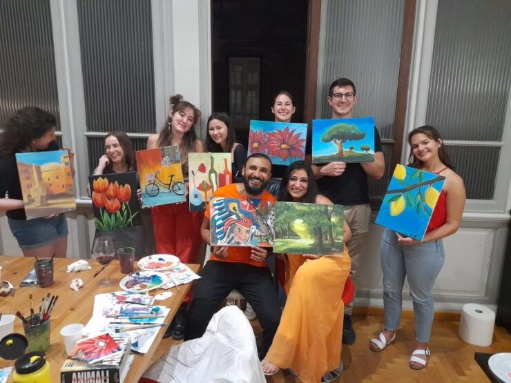 Rome: Wine and Paint Experience in Piazza Navona - Experience Highlights