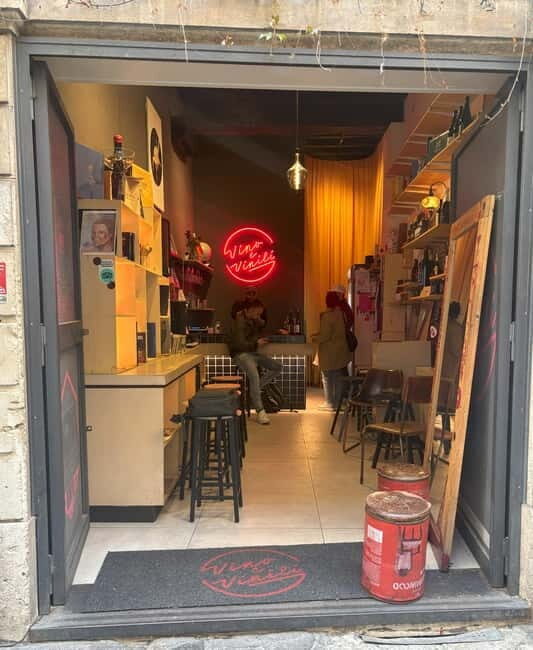 Rome: Wine & Vintage Vinyl Experience - An Authentic Blend of Wine and Music in Rome’s Heart