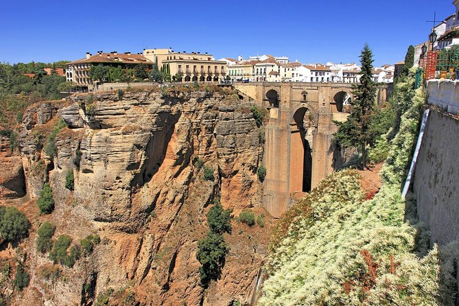 Ronda and White Towns From Seville - Private Tour - Sightseeing in White Towns
