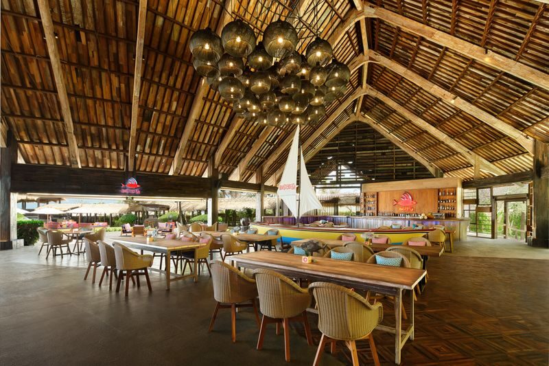 Roosterfish Beach Club Ticket in Bali - Pool time, pizza, and a place to unwind
