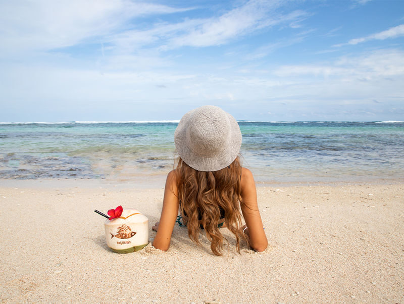 Roosterfish Beach Club Ticket in Bali - Sunset entertainment and the Sunday foam party