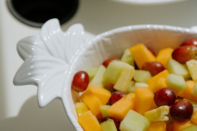 Rosé Brunch Under Sail - Good To Know