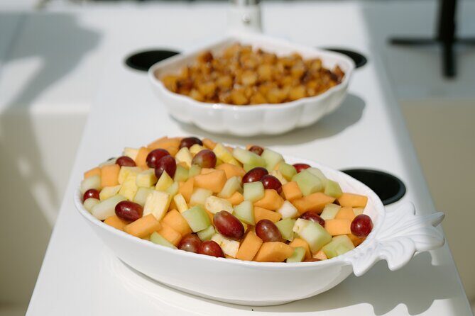 Rosé Brunch Under Sail - A Detailed Look at the Rosé Brunch Under Sail Experience