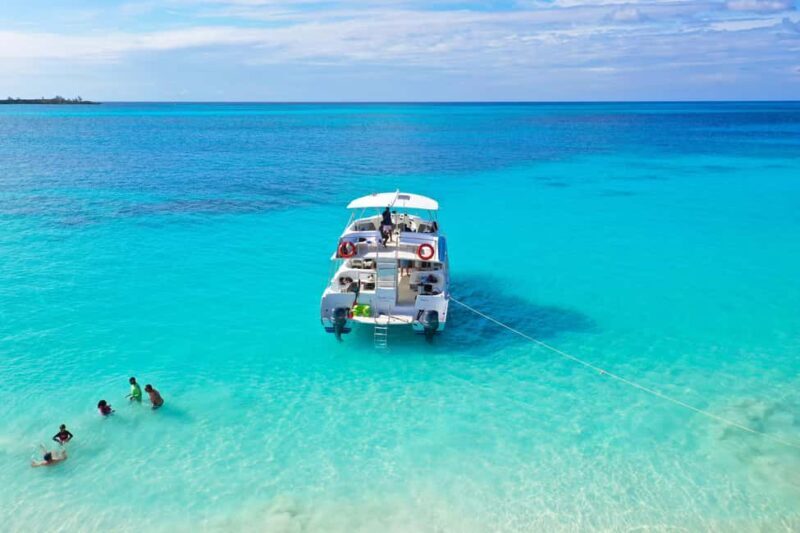 Rose Island: Snorkeling, Swimming Pigs & Unlimited Rum Punch - Who Is This Tour Best For?