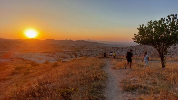 Rose Valley Sunset Hiking Tour - Frequently Asked Questions