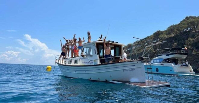 Roses: Boat Trip With Kayak, Paddle Surf & Snacks - Inclusions and Highlights