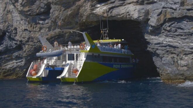 Roses: Costa Brava Catamaran Trip With Underwater Views - Customer Experiences