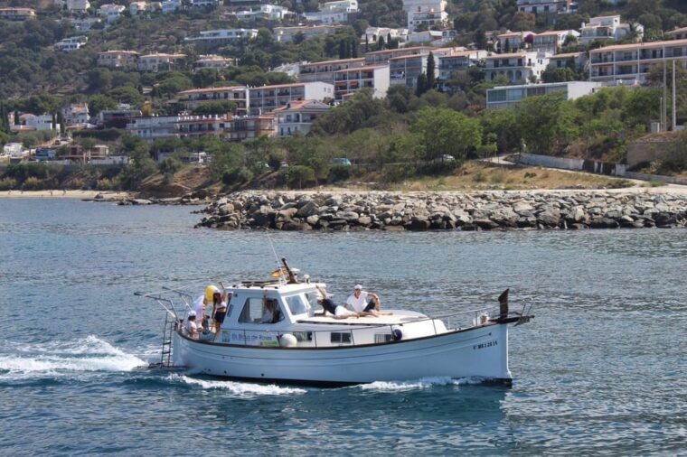 Roses: Rent the Boat and Live an Unforgettable Experience - Highlights of the Activity