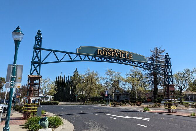 Roseville California Scavenger Hunt Walking and Game - A Closer Look at the Tour Experience