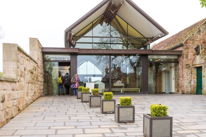 Rosslyn Chapel and Hadrian's Wall Small Group Day Tour - Cross the Scotland/England Border