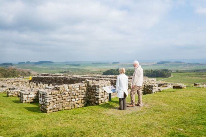 Rosslyn Chapel and Hadrian's Wall Small Group Day Tour - Explore Melrose and Jedburgh