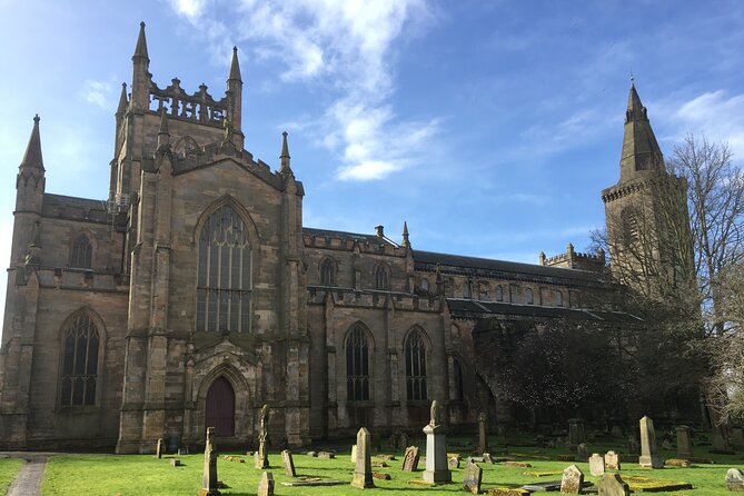 Rosslyn Chapel, Dunfermline Abbey and Stirling Castle Day Tour From Edinburgh - Tour Logistics