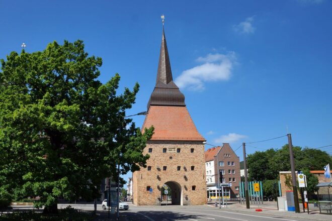 Rostock: City Walking Tour - Language Options
